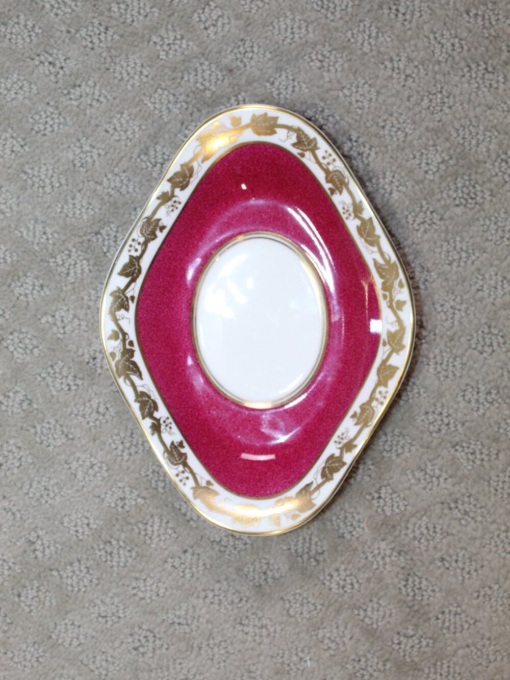 Wedgwood Whitehall W3994 Bone China Powder Ruby Demitasse Underplate